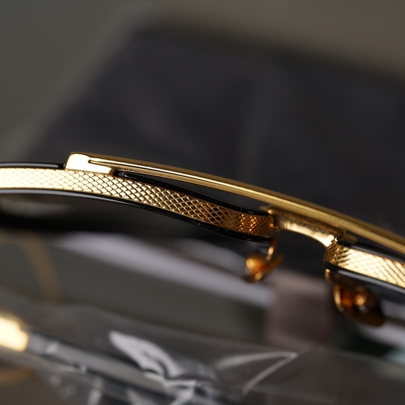 Dita Mach One - 18k Gold and Black - Picture 6 of 10